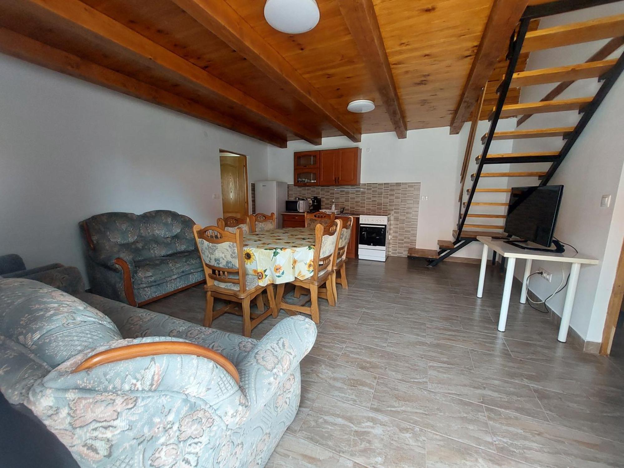 Orban Nyaralohaz Villa Kovagoors Exteriör bild