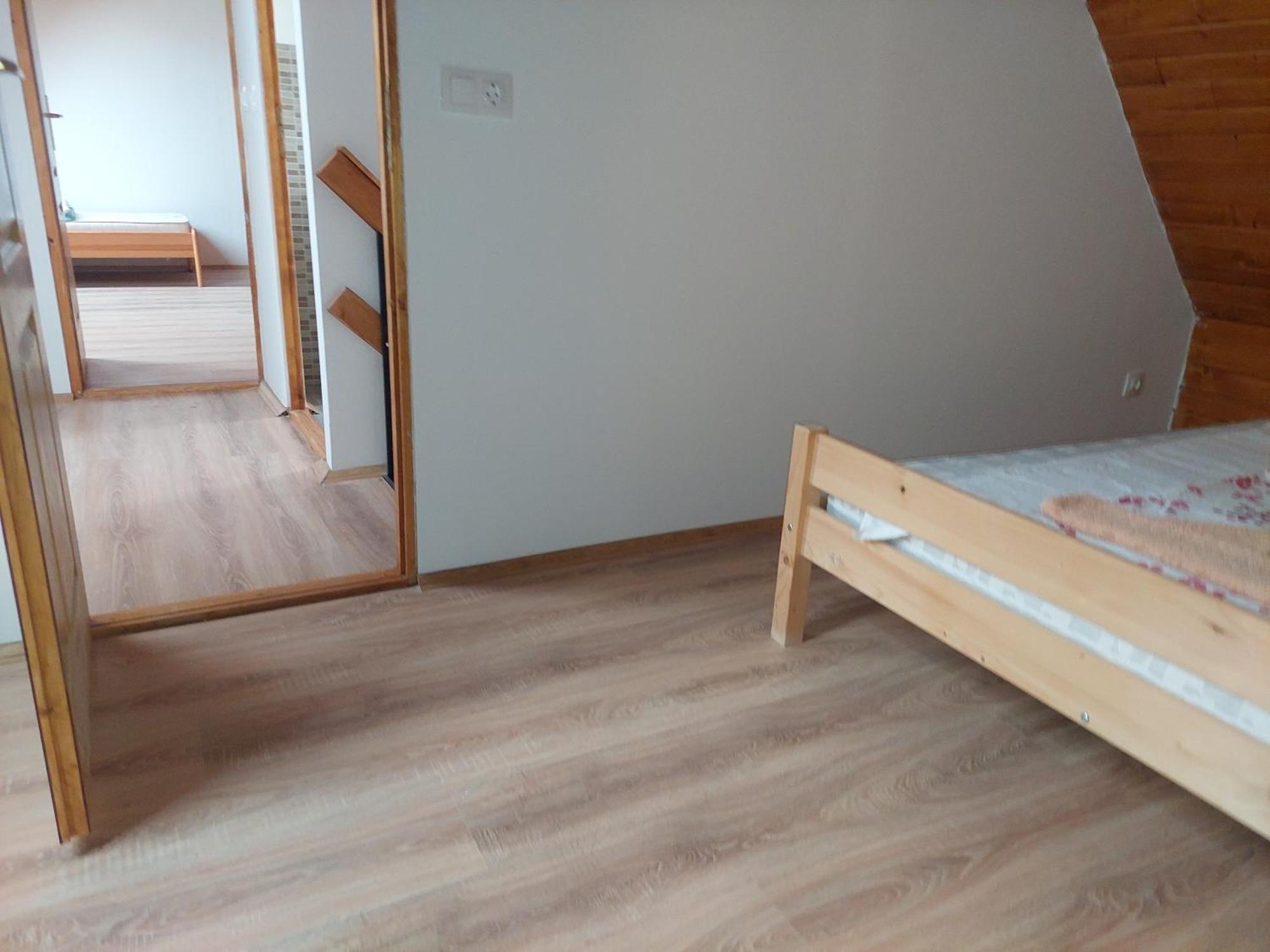 Orban Nyaralohaz Villa Kovagoors Exteriör bild
